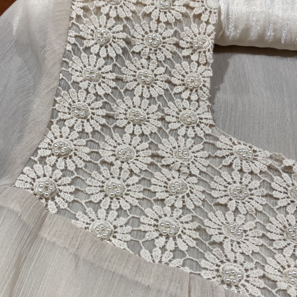 Brand New top with pearl embellishments and scallop hem. - Picture 2 of 5